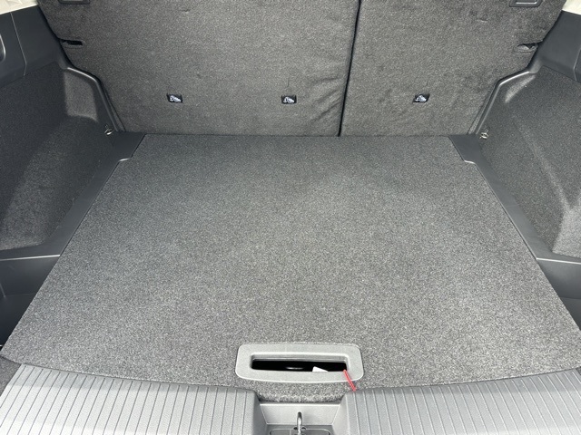 2025 Nissan Rogue SV photo 16