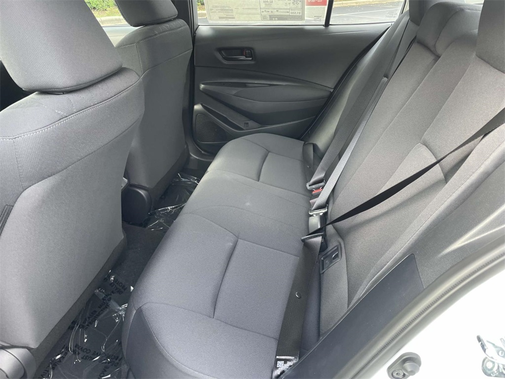 2025 Toyota Corolla LE photo 13