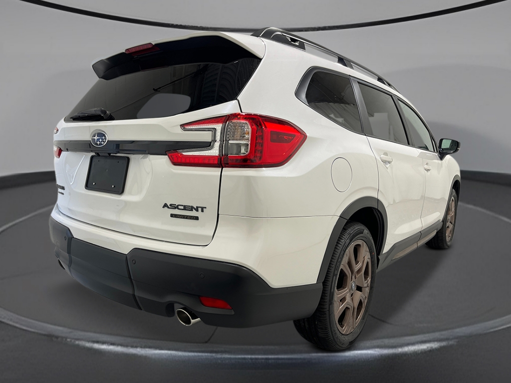 2025 Subaru Ascent Limited photo 4