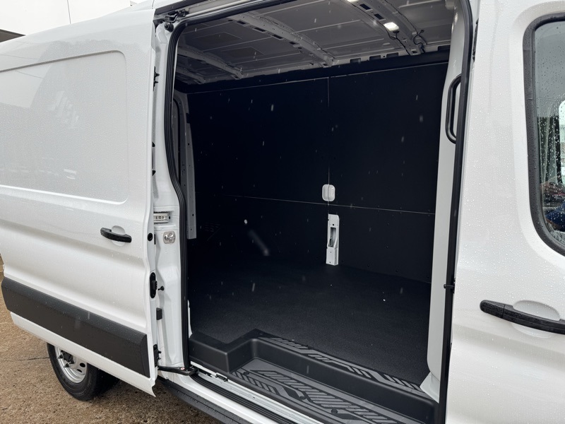 2024 Ford Transit photo 7