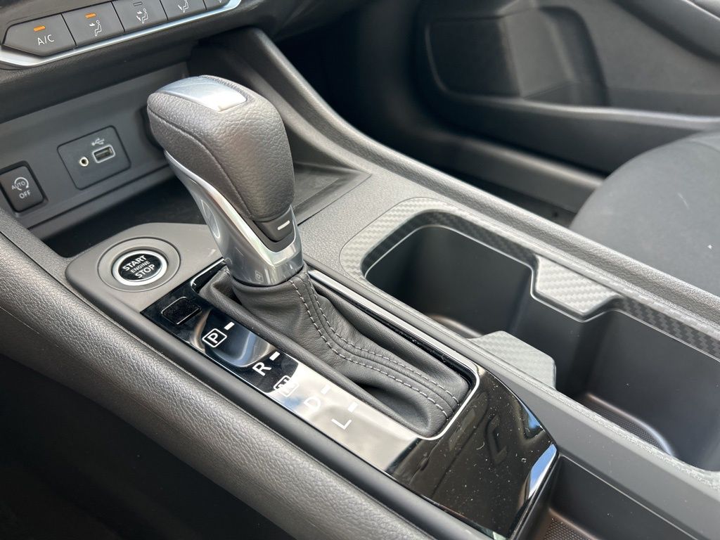 2025 Nissan Sentra S photo 28