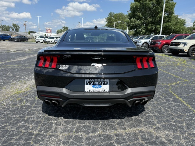 2025 Ford Mustang EcoBoost Premium photo 2