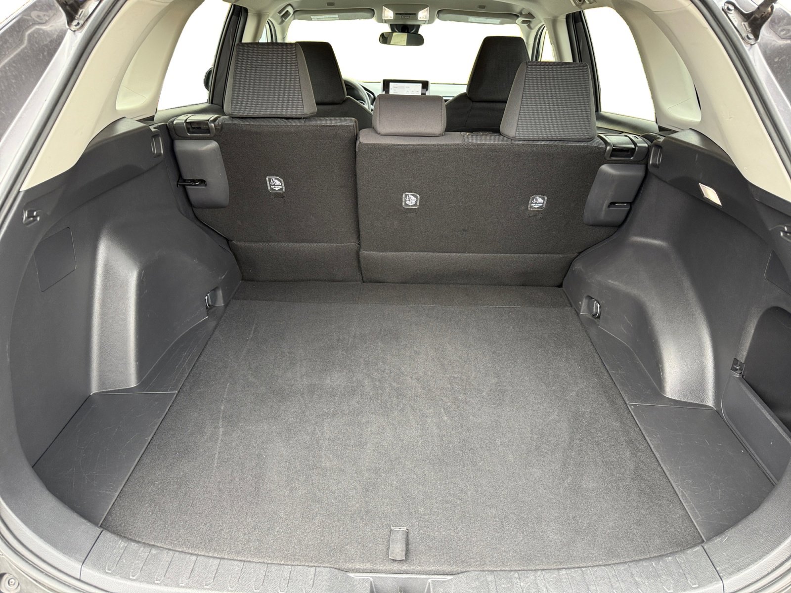 2024 Toyota RAV4 LE photo 16