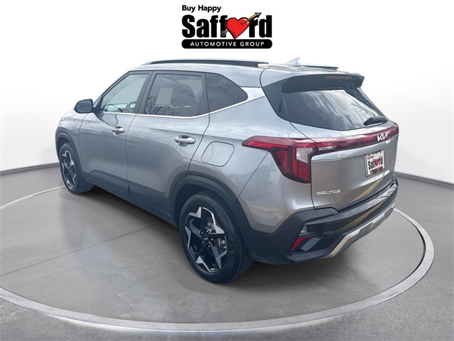 2024 Kia Seltos EX photo 2