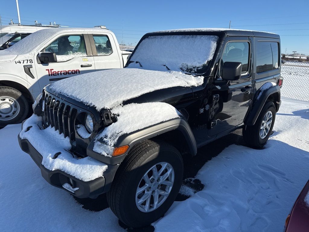 2023 Jeep Wrangler 2-Door Sport S's photo