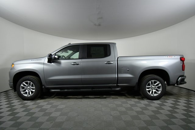 2025 Chevrolet Silverado 1500 RST photo 9