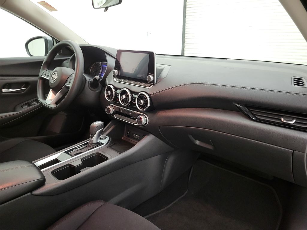 2024 Nissan Sentra SV photo 31