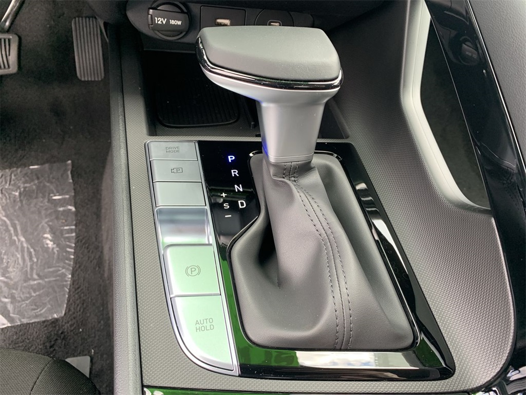 2025 Hyundai Elantra SEL Convenience photo 20