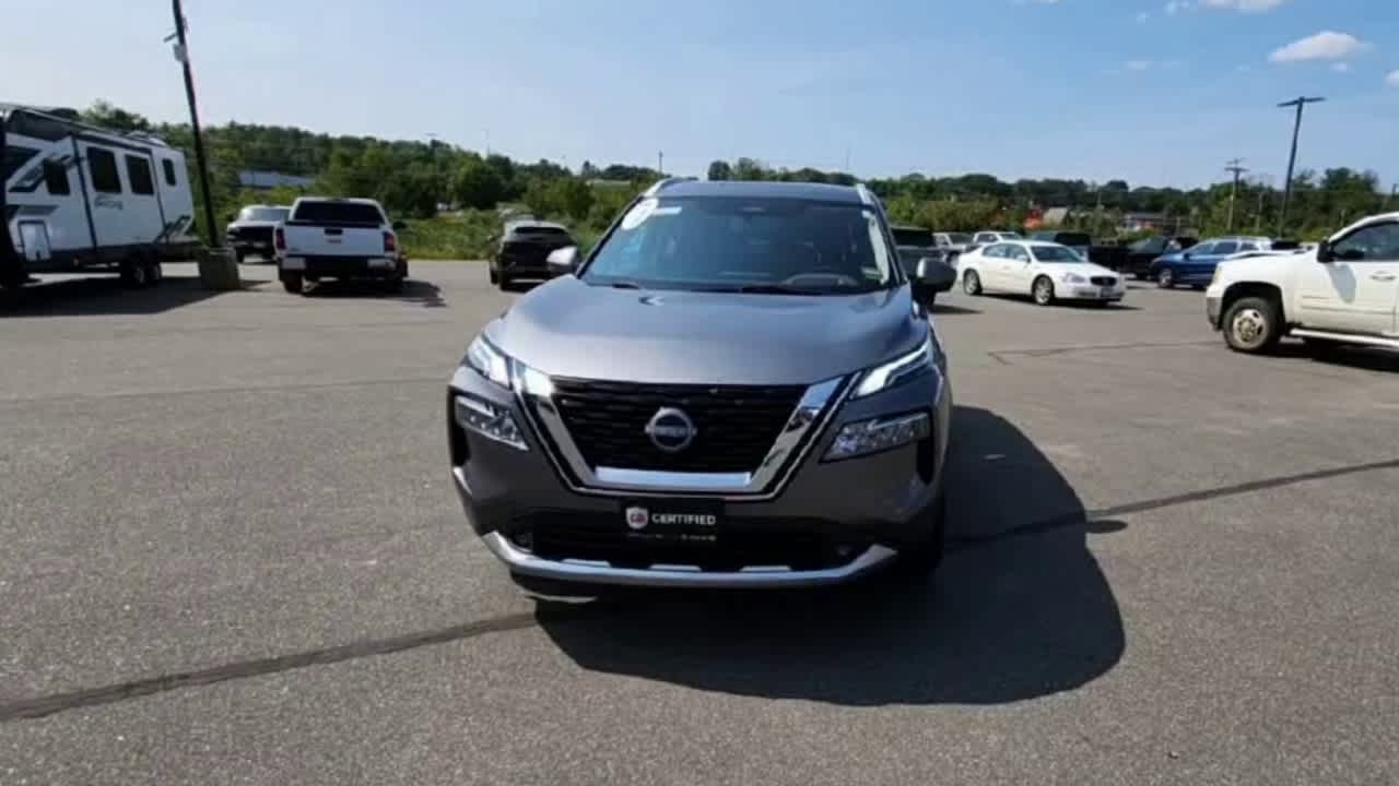 2022 Nissan Rogue Platinum photo 3