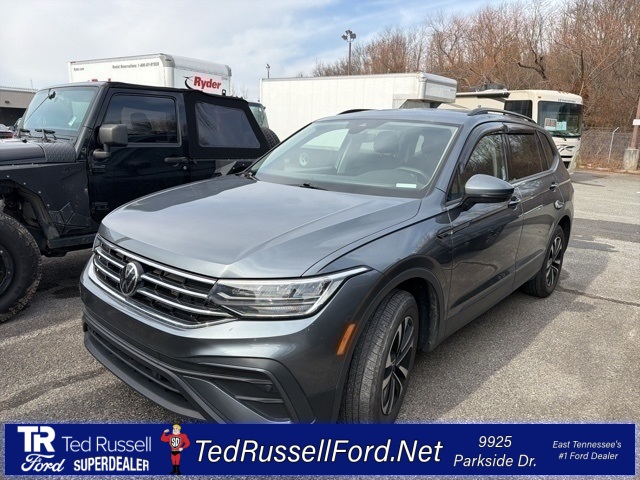 2023 Volkswagen Tiguan S's photo