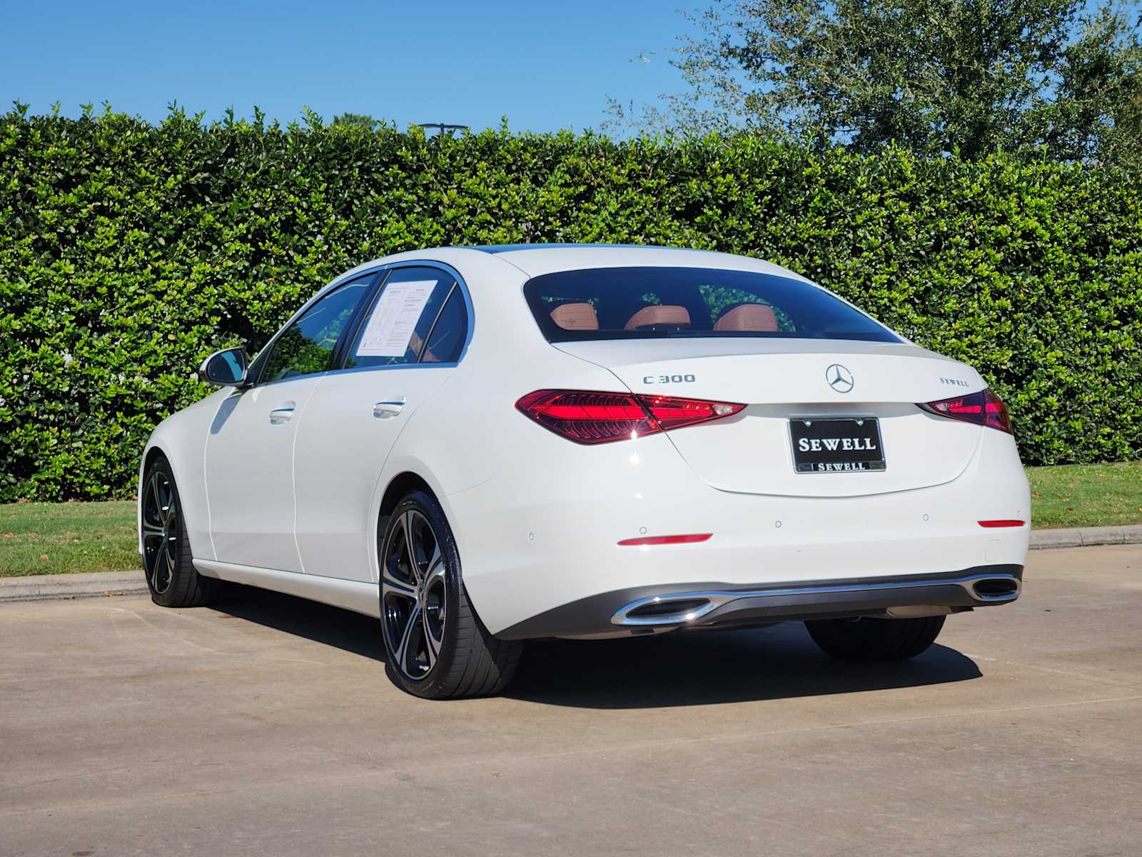 2025 Mercedes Benz C 300 photo 4