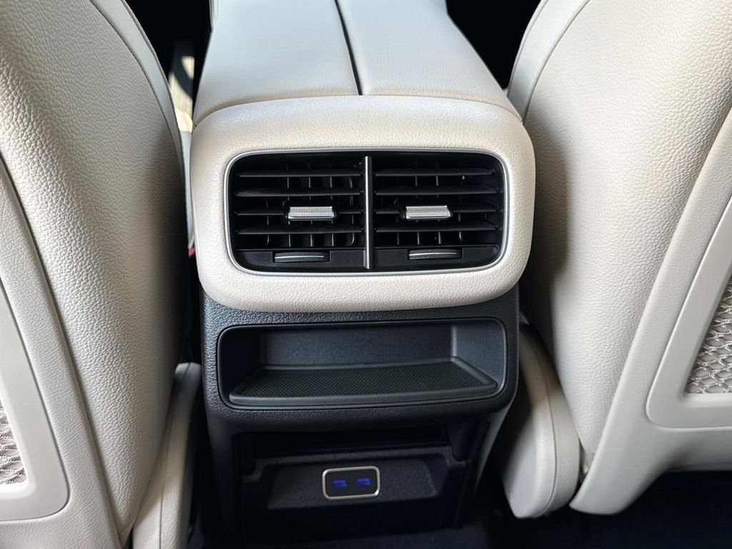 2026 Mercedes Benz GLE 450 4MATIC photo 13