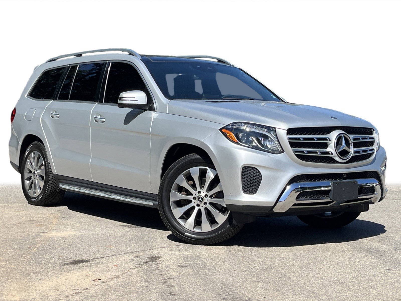 2018 Mercedes Benz GLS 450 4MATIC photo 2