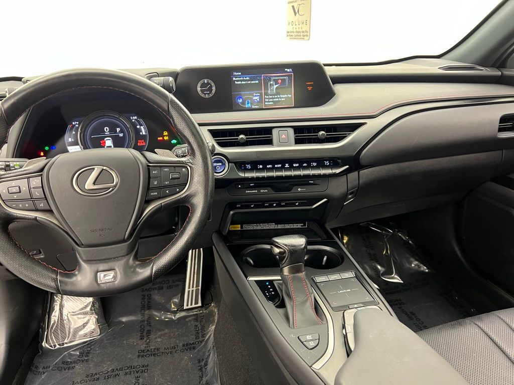 2022 Lexus UX 250h F SPORT photo 9