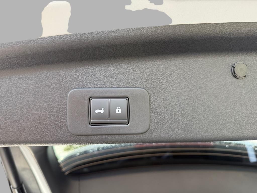 2025 Nissan Murano SV photo 17