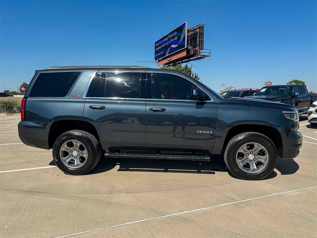 2020 Chevrolet Tahoe LT photo 2