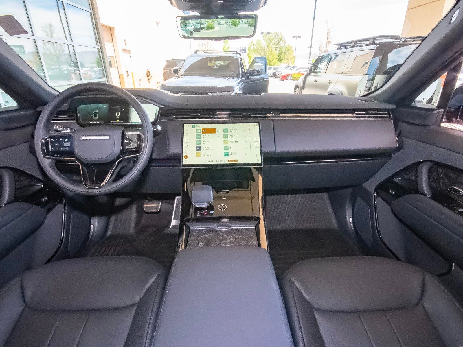 2025 Land Rover Range Rover Sport SE photo 31