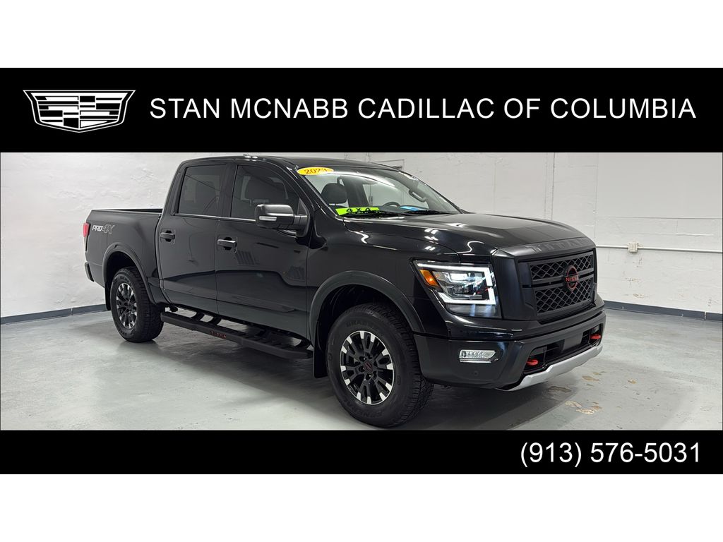 2023 Nissan Titan PRO-4X's photo