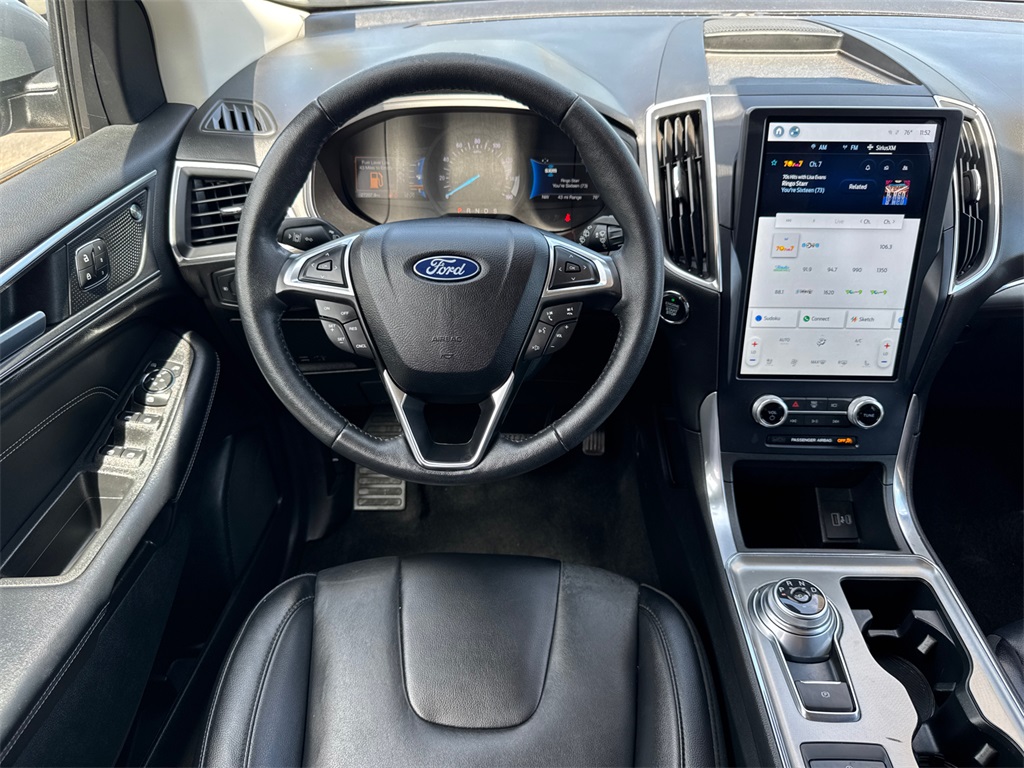 2022 Ford Edge Titanium photo 21