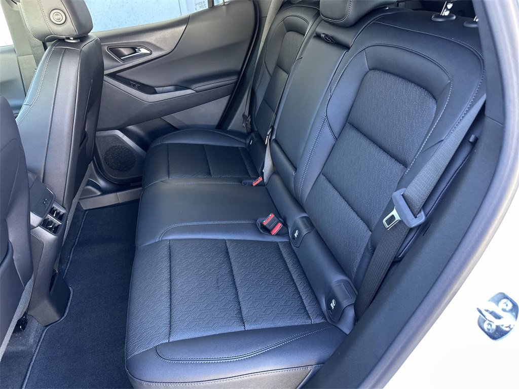 2026 Chevrolet Equinox LT photo 23