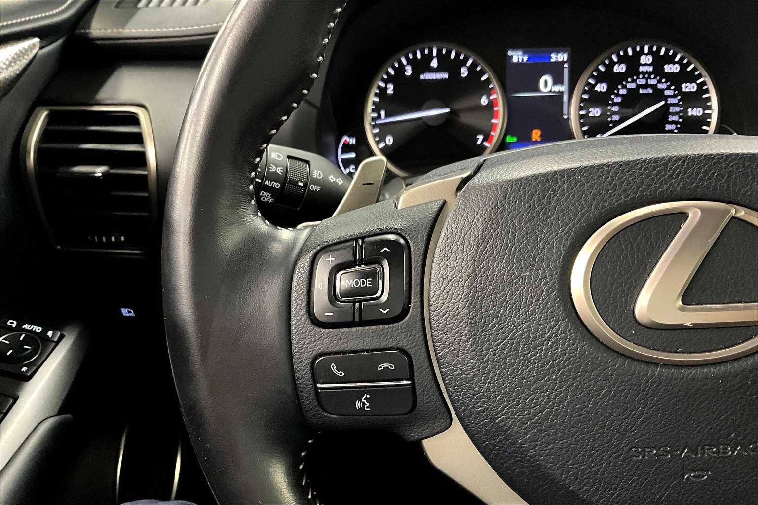 2020 Lexus NX 300 photo 22