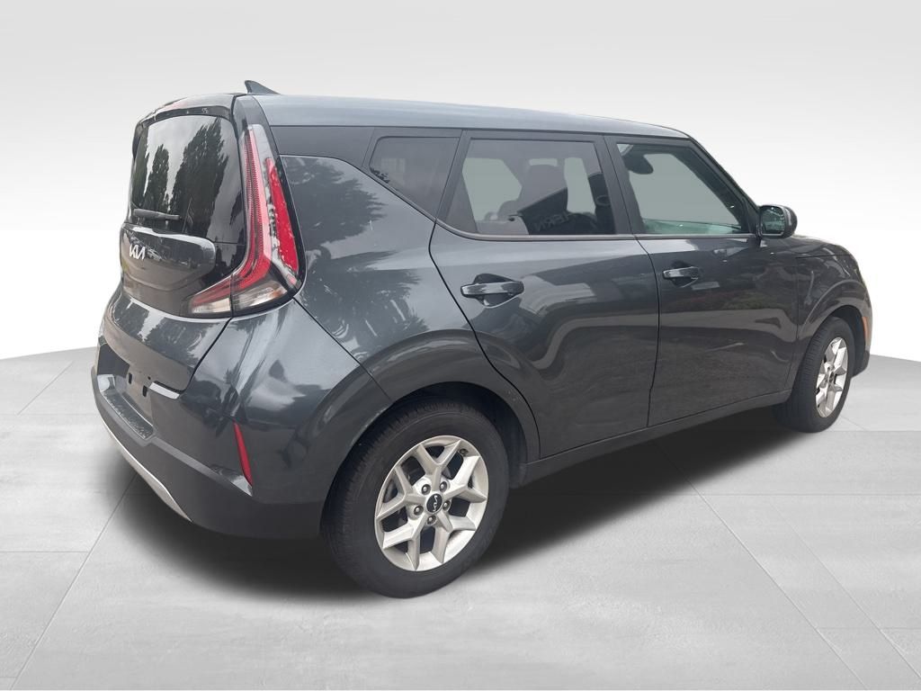 2023 Kia Soul LX photo 16