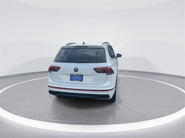 2023 Volkswagen Tiguan SE R-Line Black photo 4
