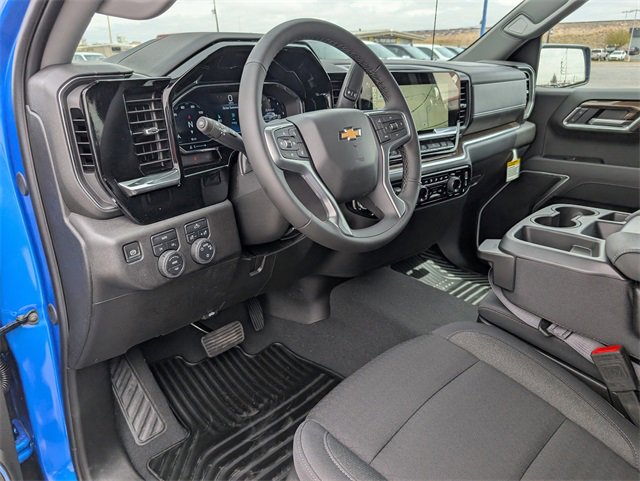 2025 Chevrolet Silverado 1500 LT photo 11