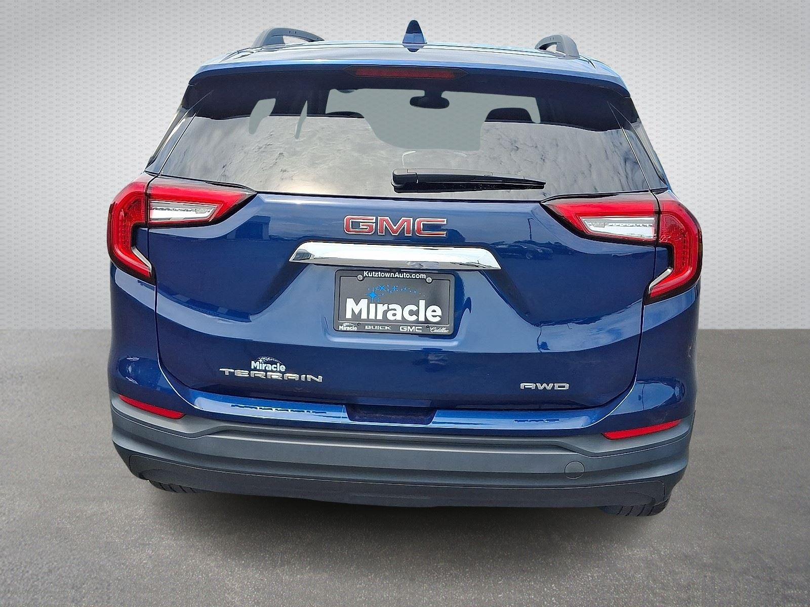 2022 Gmc Terrain SLE photo 3