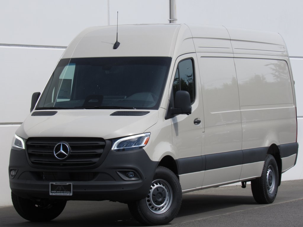 2025 Mercedes-Benz Sprinter Cargo Van Base's photo
