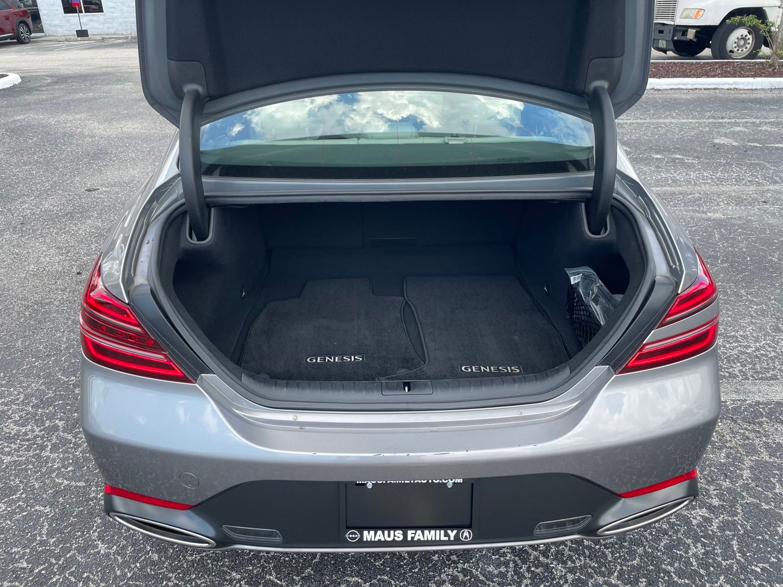 2024 Genesis G70 2.5T photo 19