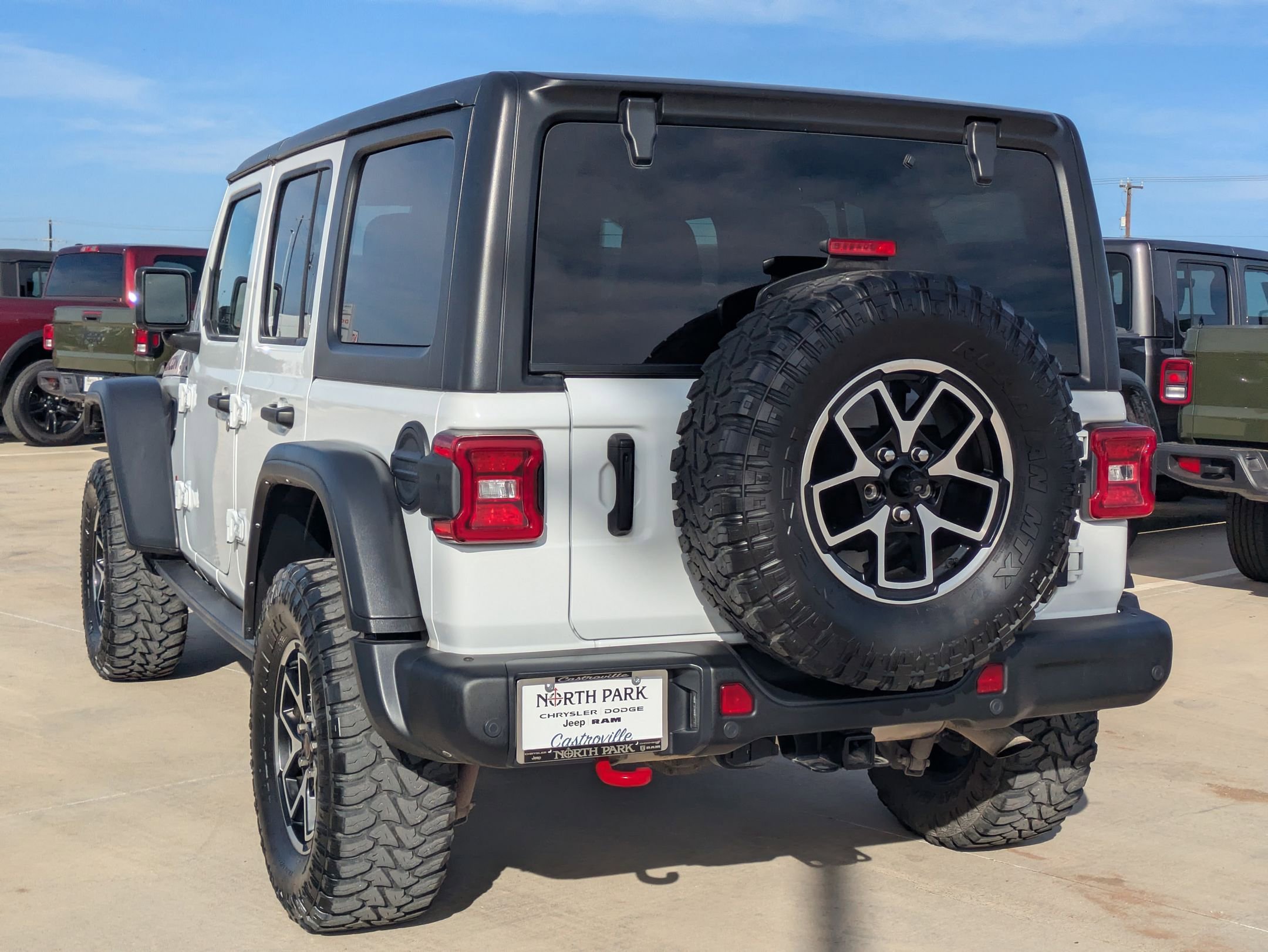 2024 Jeep Wrangler Rubicon photo 4