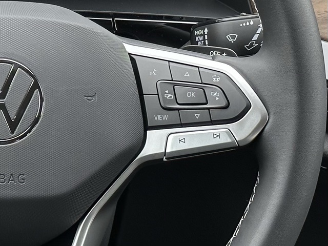 2026 Volkswagen Atlas SE Technology photo 11