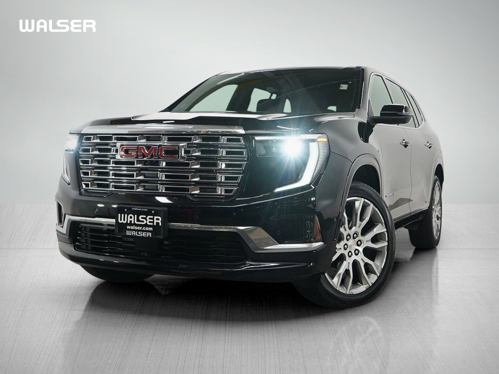 2025 GMC Acadia Denali's photo