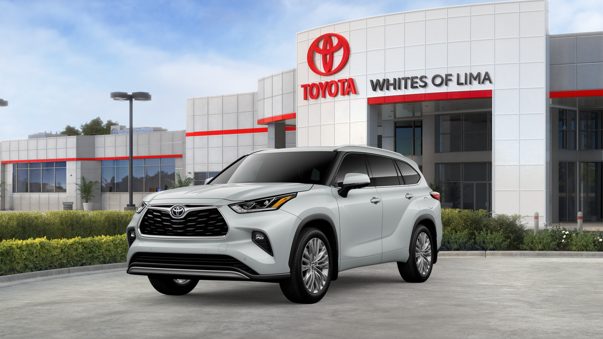 2026 Toyota Highlander Platinum's photo