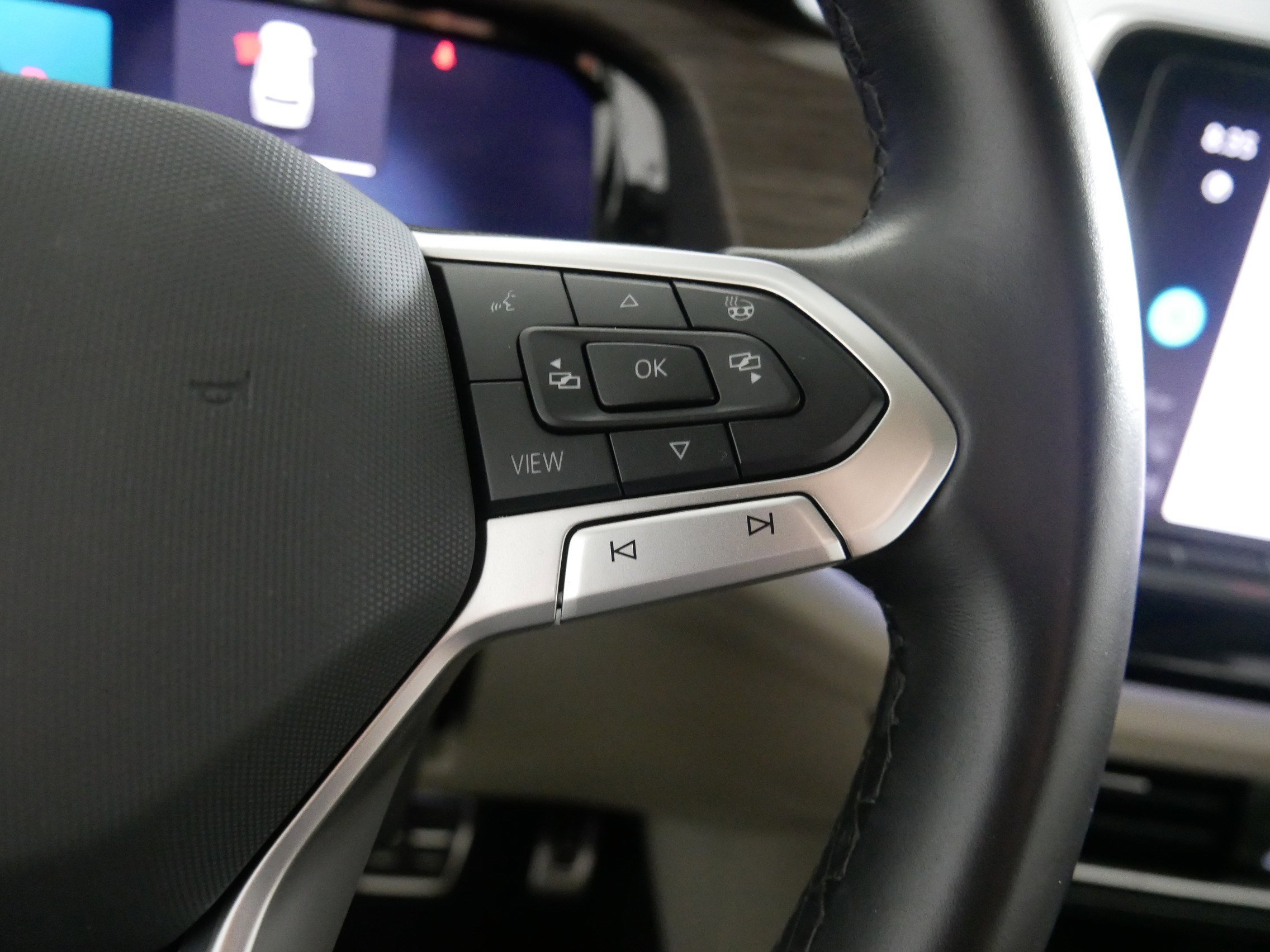 2024 Volkswagen Atlas SEL Premium R-Line photo 22
