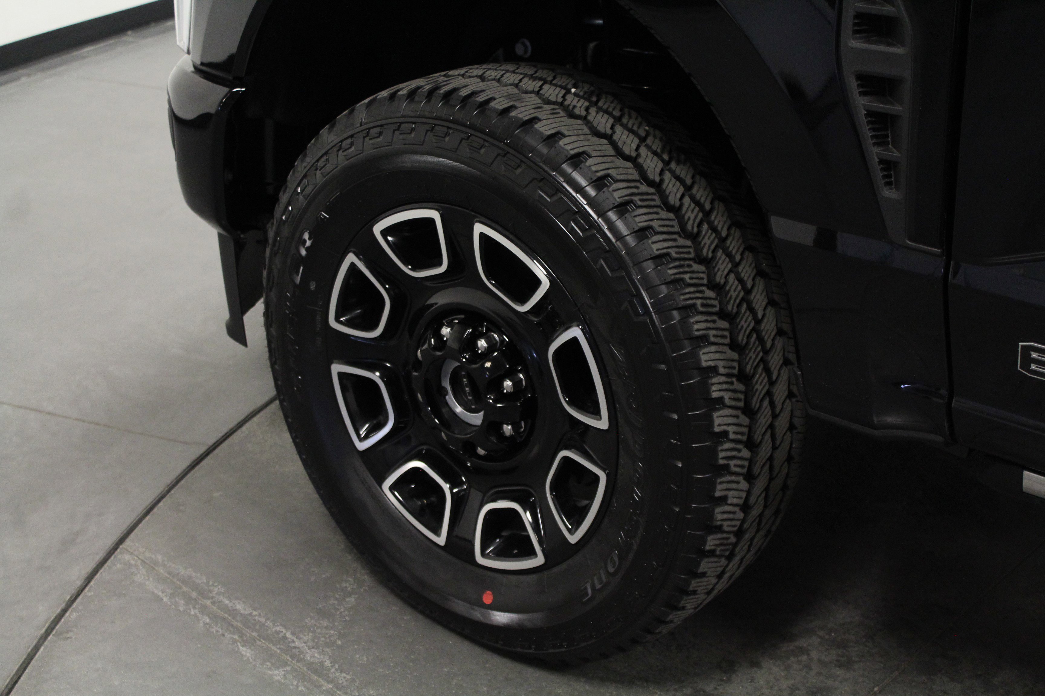 2025 Ford F-250 Lariat photo 8