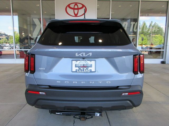 2022 Kia Sorento LX photo 7