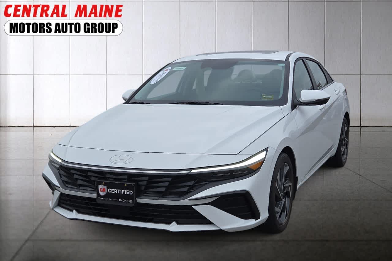 2025 Hyundai Elantra Limited's photo