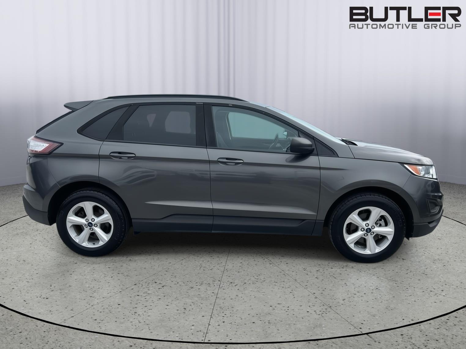 2015 Ford Edge SE photo 4