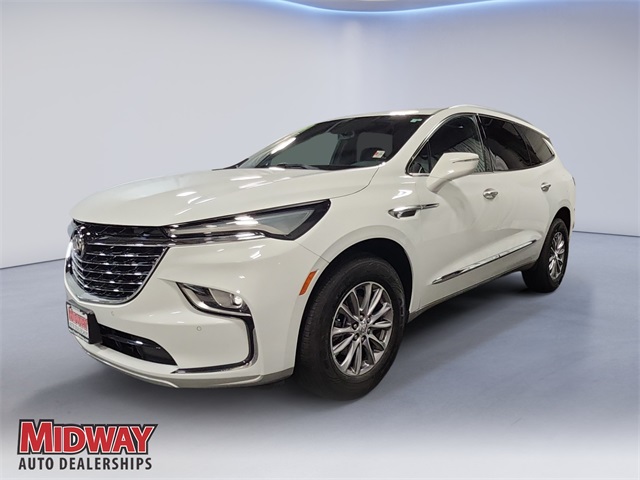 2023 Buick Enclave Essence's photo