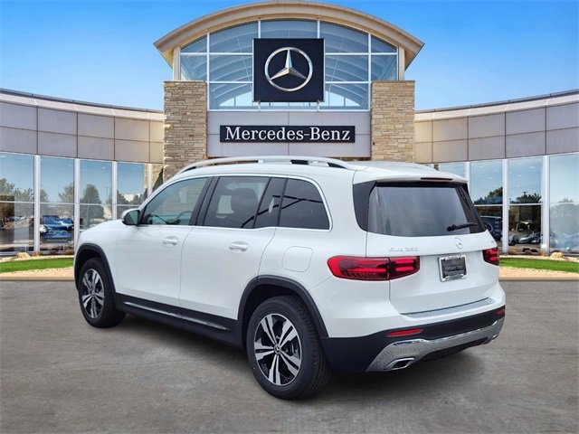 2025 Mercedes Benz GLB 250 4MATIC photo 3