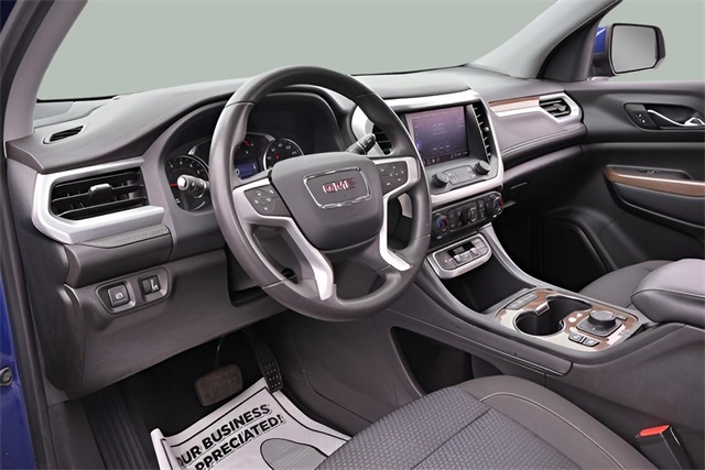 2023 Gmc Acadia SLE photo 2