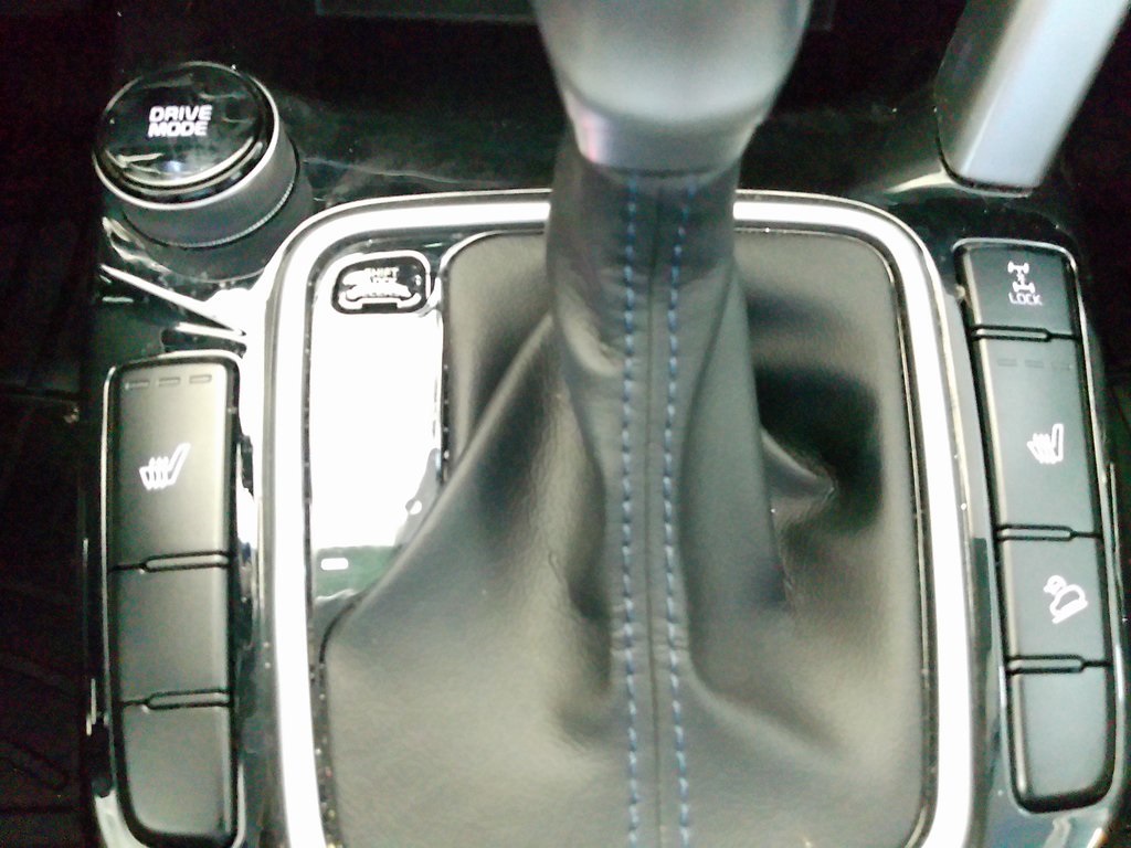 2022 Kia Seltos S photo 26