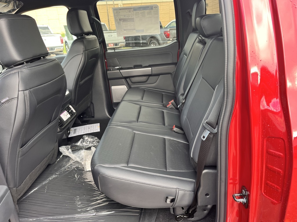 2025 Ford F-150 Lariat photo 18