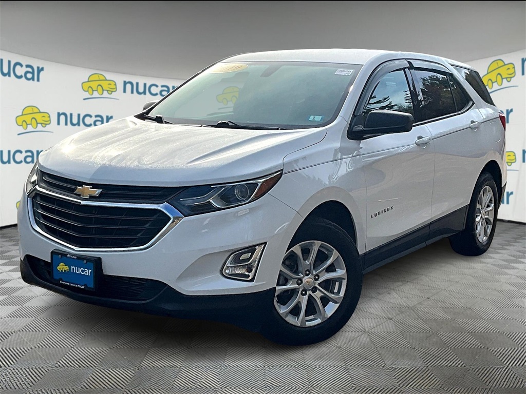 2019 Chevrolet Equinox LS photo 3