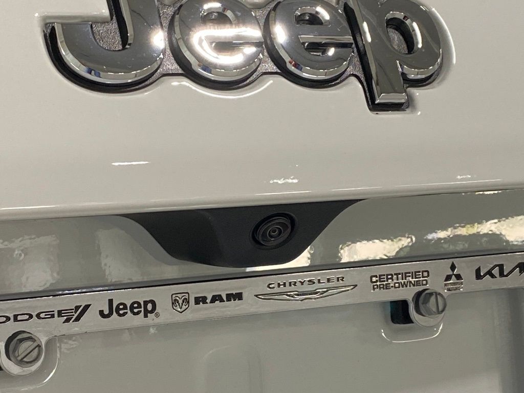 2022 Jeep Compass Latitude photo 14