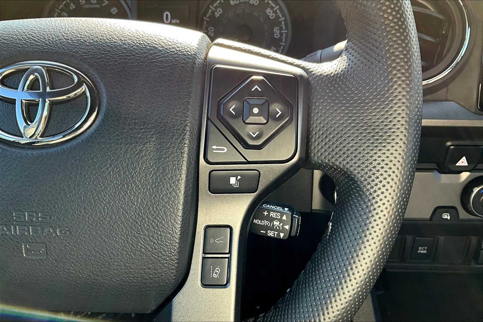 2023 Toyota Tacoma TRD Double Cab V6 photo 22