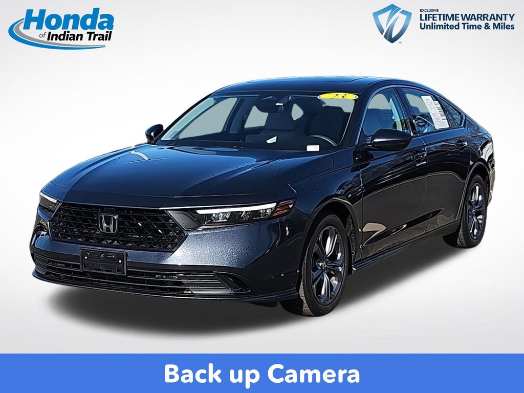 2023 Honda Accord EX's photo