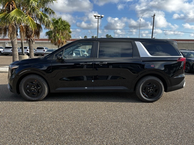 2026 Kia Carnival LXS photo 4